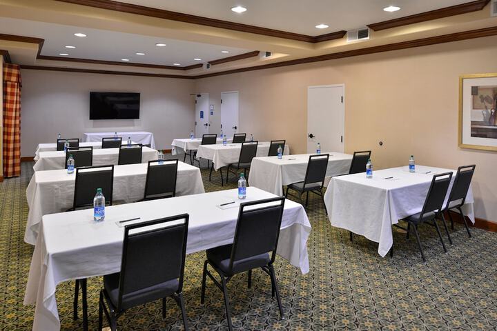 Staybridge Suites Las Cruces by IHG