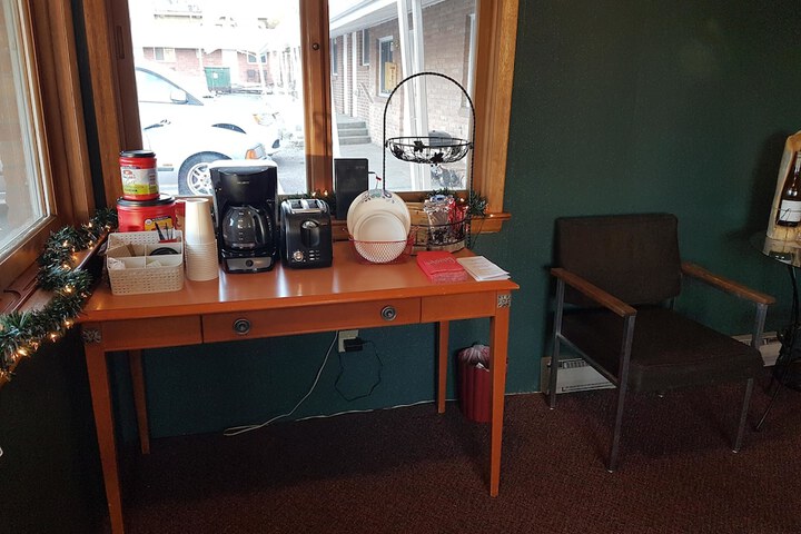 Breakfast/Coffee Service 27 of 27