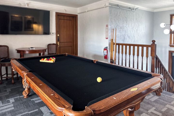 DTW Suites