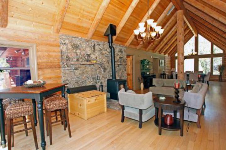 County Road House 146846