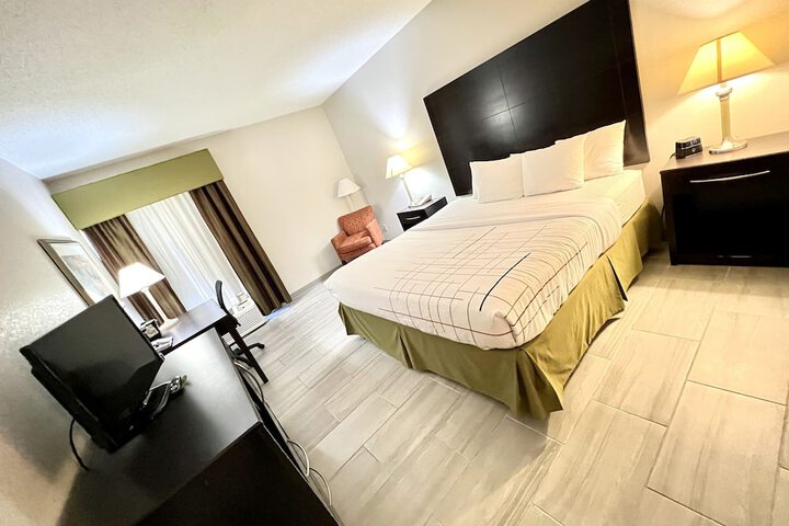Room 38 of 53
