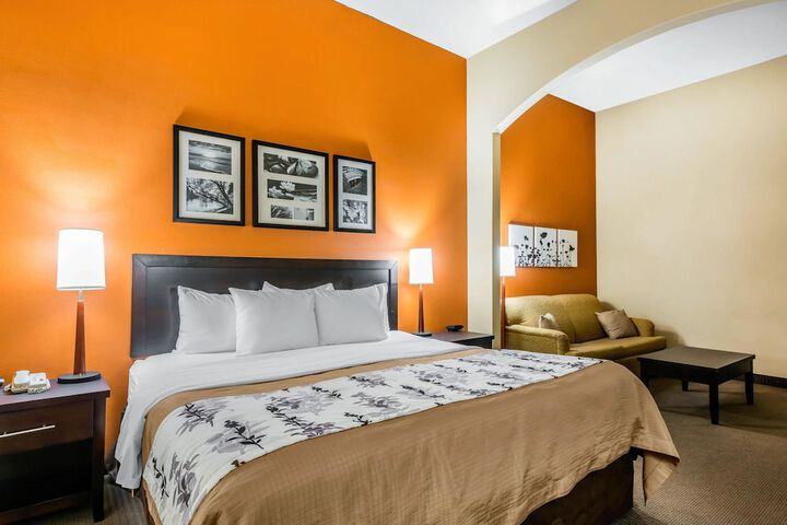 Room 17 of 52