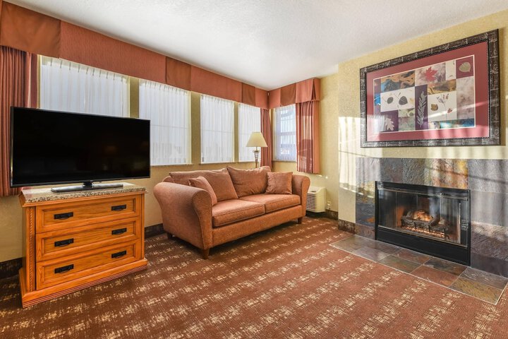 Kathryn Riverfront Inn an Ascend Collection Hotel