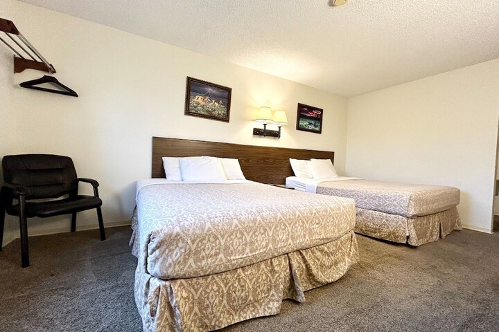 Room 2 of 20