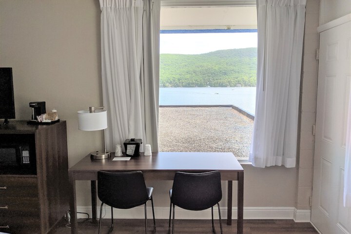 Lakefront Terrace Resort