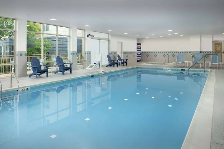 Embassy Suites by Hilton Dulles North Loudoun