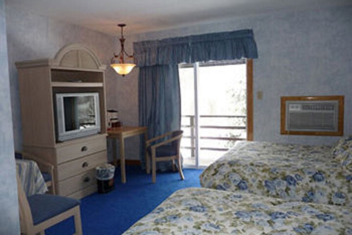 Room 14 of 19