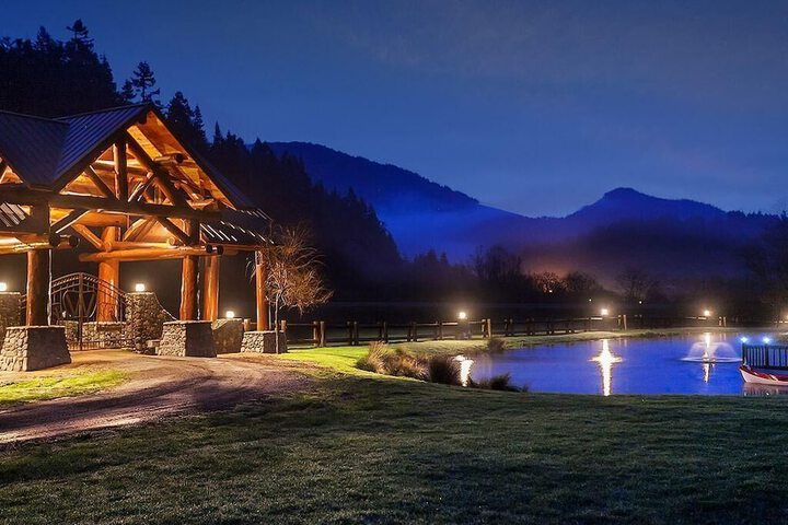 Lx28: Gold Beach Oceanfront Estate