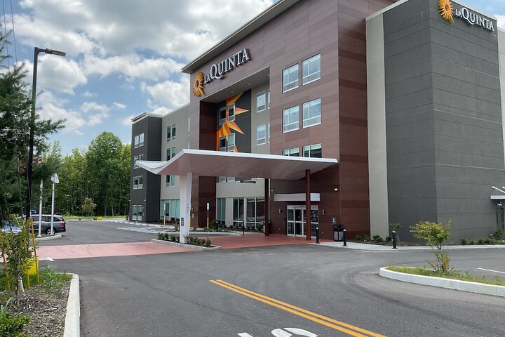 La Quinta Inn & Suites by Wyndham Manchester / Arnold AFB