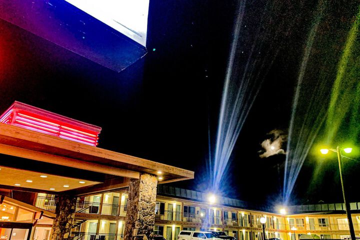 Econo Lodge Inn & Suites Winnemucca
