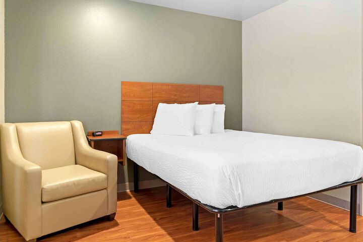 Extended Stay America Select Suites - Grand Rapids - Wyoming