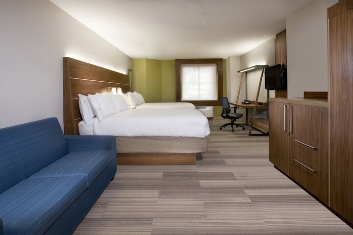 Room 18 of 52