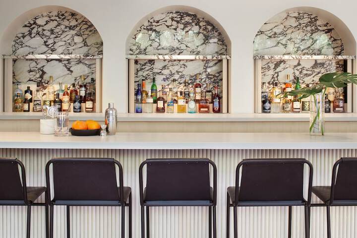 Kimpton Alton Fishermans Wharf by IHG
