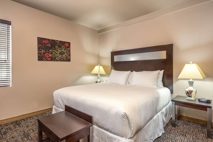 Room 21 of 38