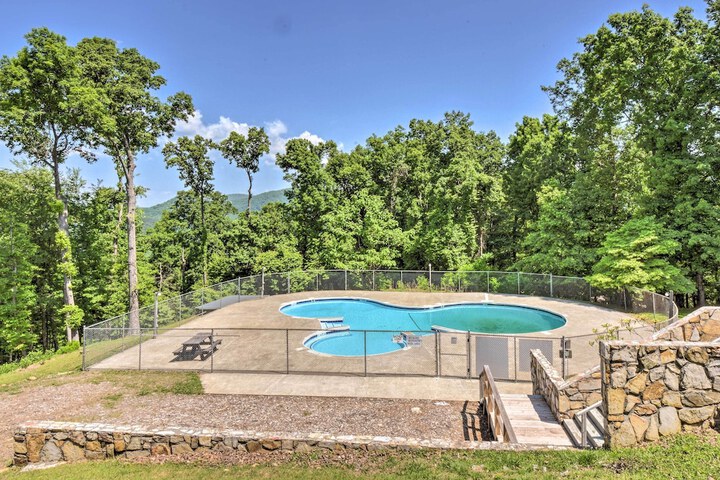 Comfy Jasper Getaway w / Community Amenities!
