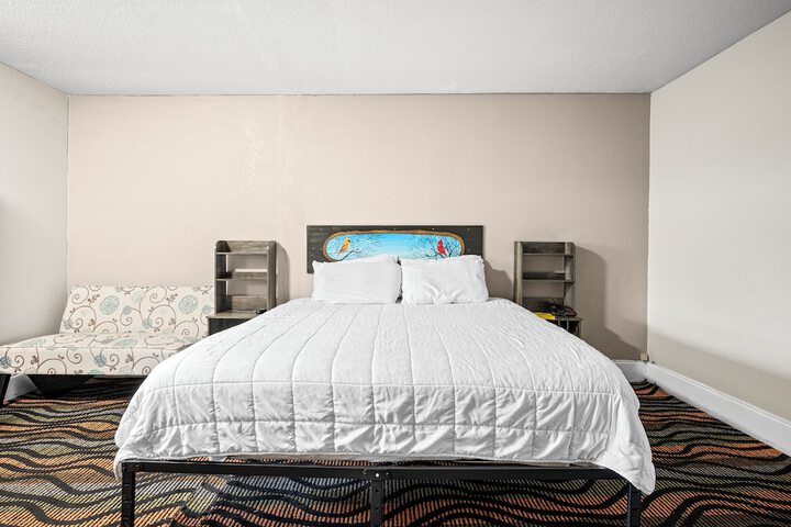 Room 27 of 79