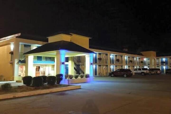 Hotel 3 of 36