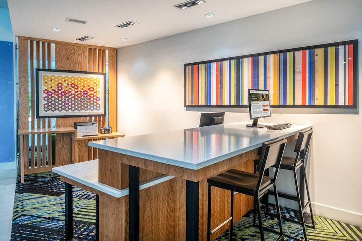 Holiday Inn Express & Suites Atlanta Airport NE - Hapeville by IHG