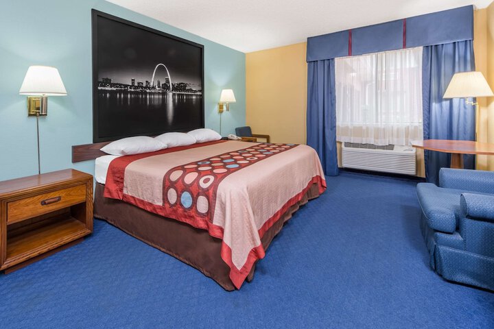 Room 18 of 31