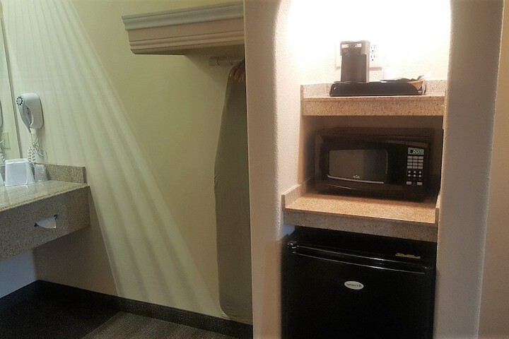 Room 14 of 15