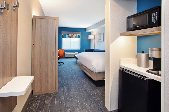 Room 29 of 61