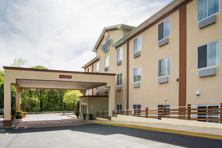 Hotel 2 of 41
