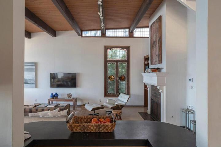 Malibu Villa with Beach Access and Ocean View