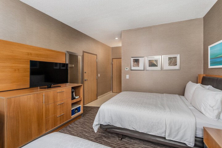 Room 34 of 75