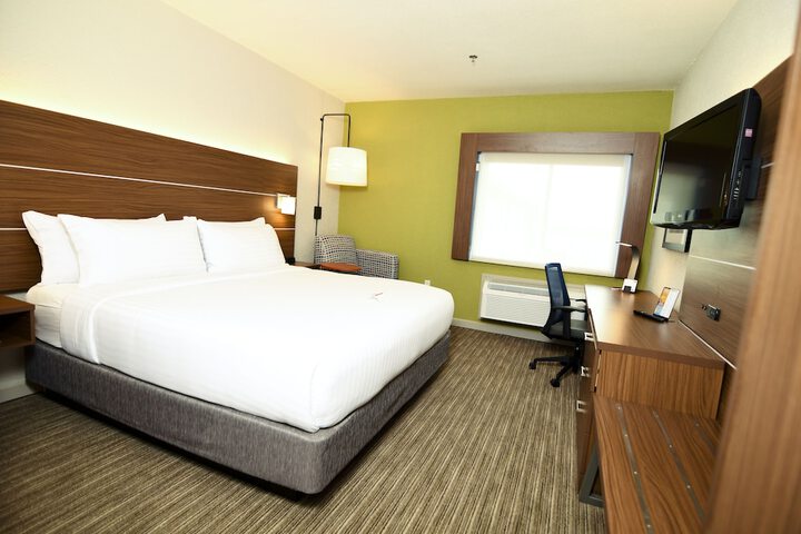 Room 65 of 126