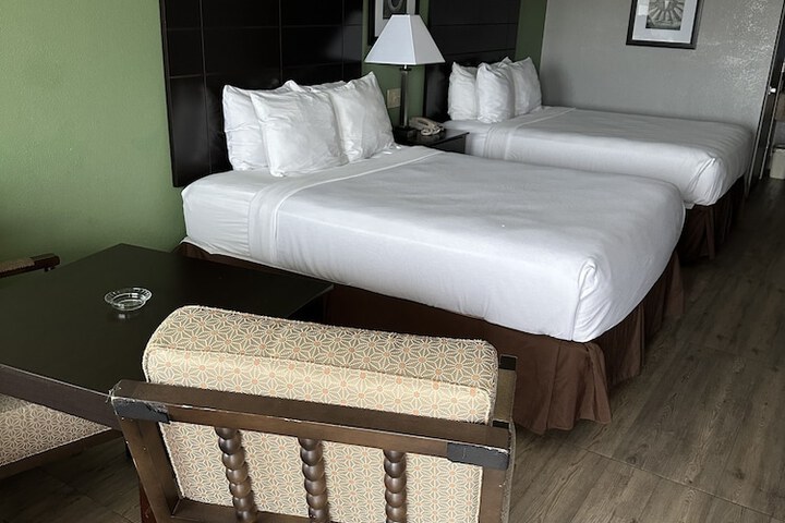 Bestway Inn