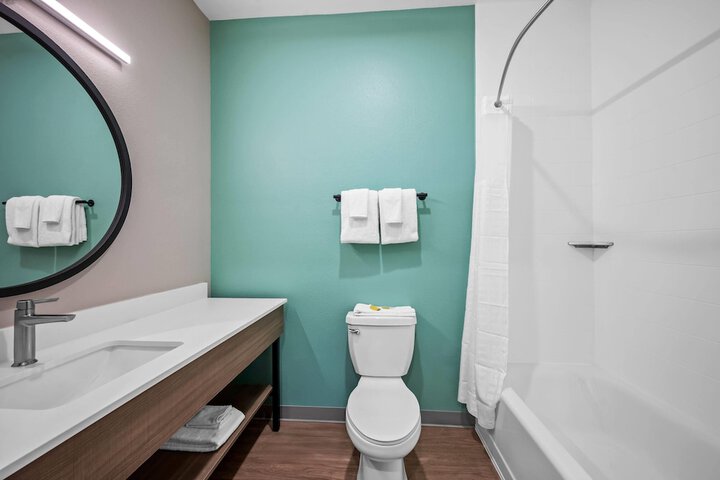 Echo Suites Extended Stay by Wyndham Naples
