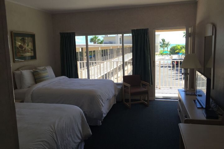 Room 16 of 62