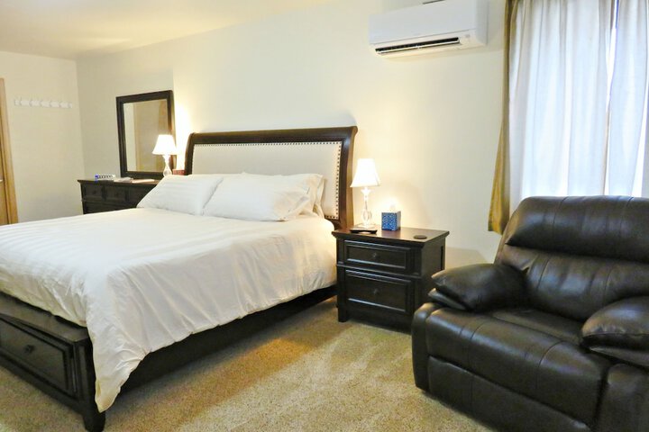 Room 43 of 82
