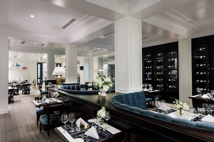 Hotel Carmichael Autograph Collection