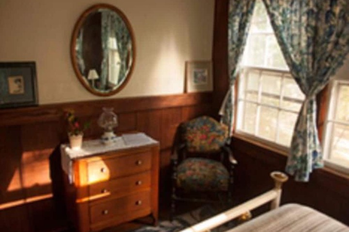 Room 42 of 51