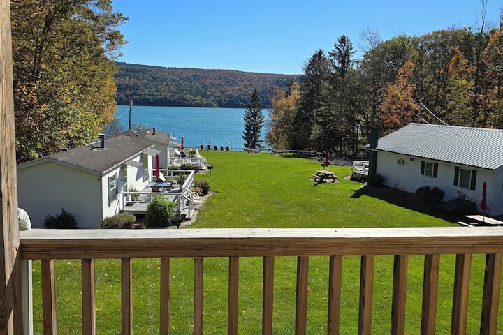 Lake View Motel