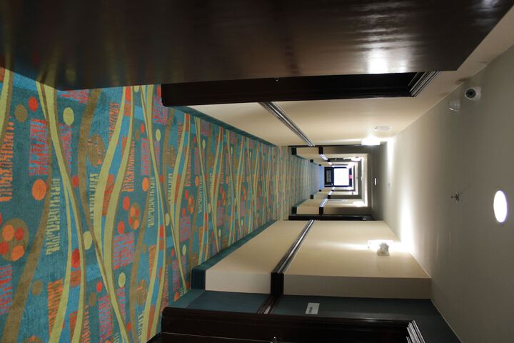 Ballroom/Hall 42 of 43