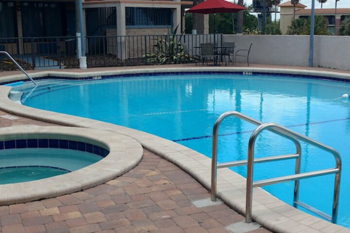 Pool 3 of 25