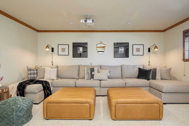 Pollock by Avantstay Stunning Views w / Movie Room Game Room & Large Balcony