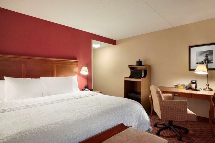 Hampton Inn & Suites Hartford / East Hartford