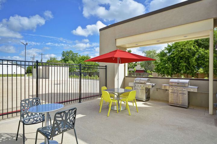 Terrace/Patio 46 of 50