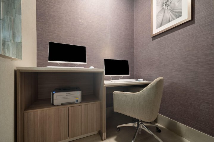 La Quinta Inn & Suites by Wyndham Atlanta Stockbridge