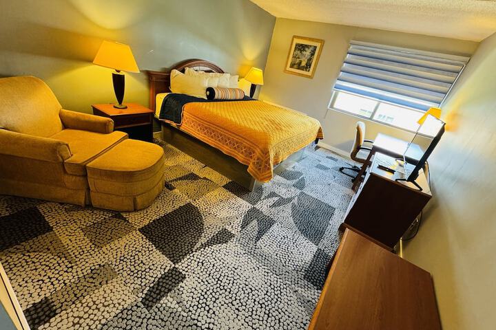 Room 33 of 52