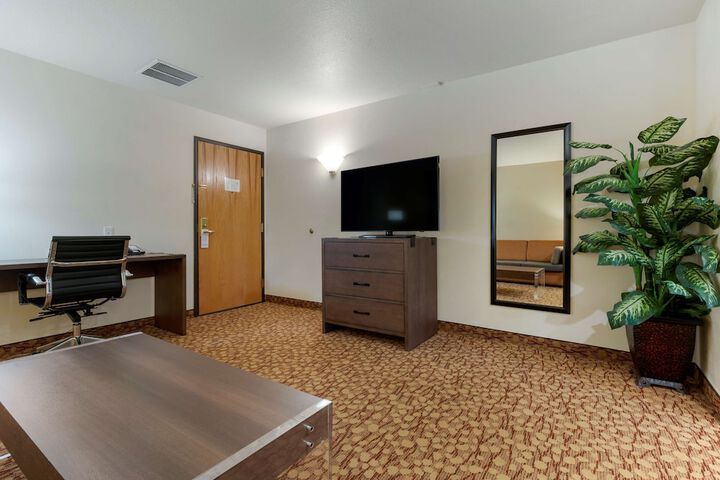 Room 32 of 57