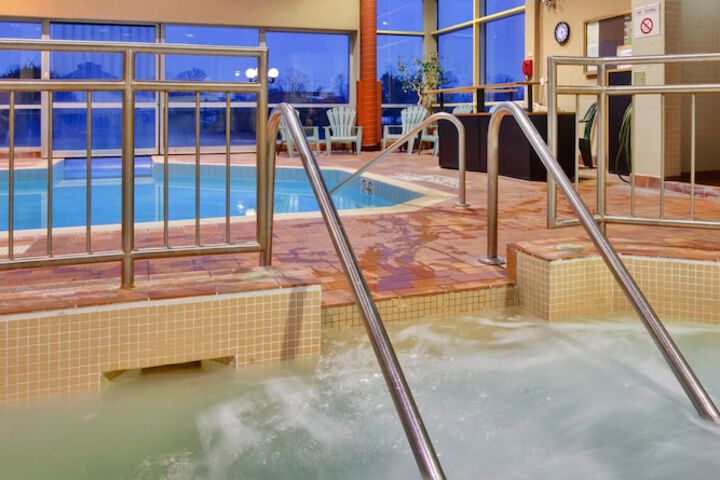Pool 17 of 117