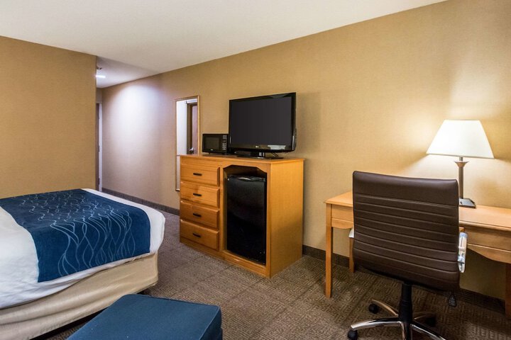 Room 27 of 62
