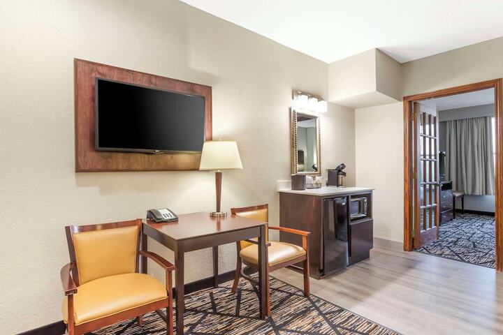 Room 22 of 32