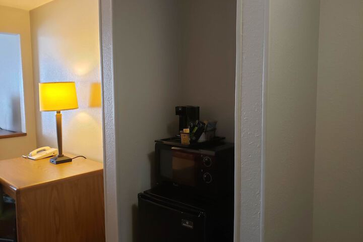 Room 17 of 63