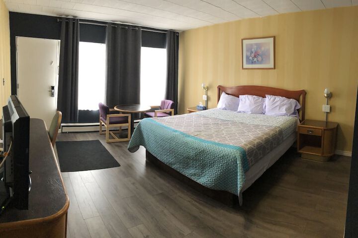 Room 60 of 90