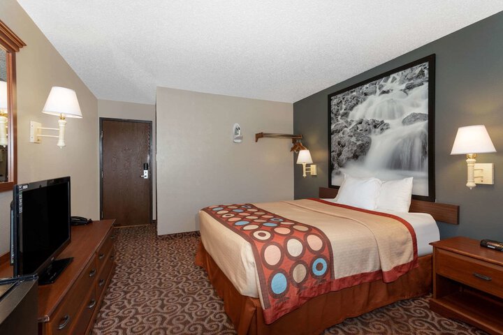Room 29 of 35